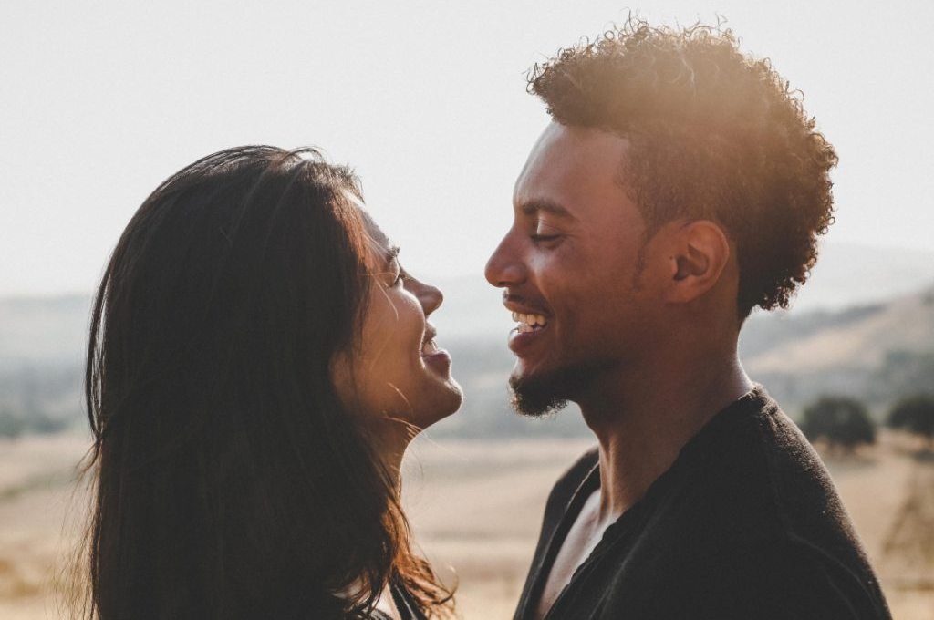 How to Find Sexy Black Girls for Dating Online - AsianDate Scam