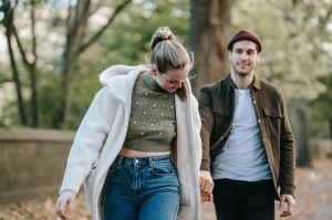 How to Text a Guy? 7 Ways to Create Instant Attraction Via Texting