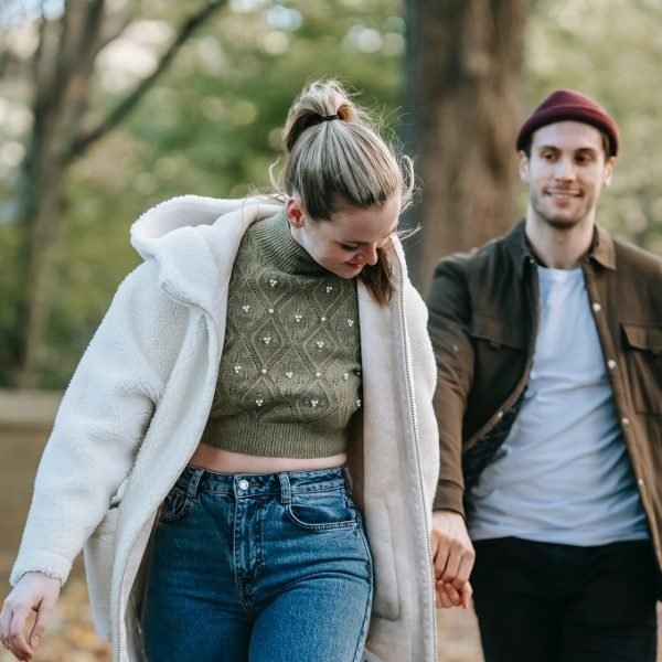How to Text a Guy? 7 Ways to Create Instant Attraction Via Texting